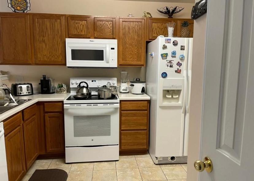 Private Bed And Bath In Charlotte Apartment Bagian luar foto